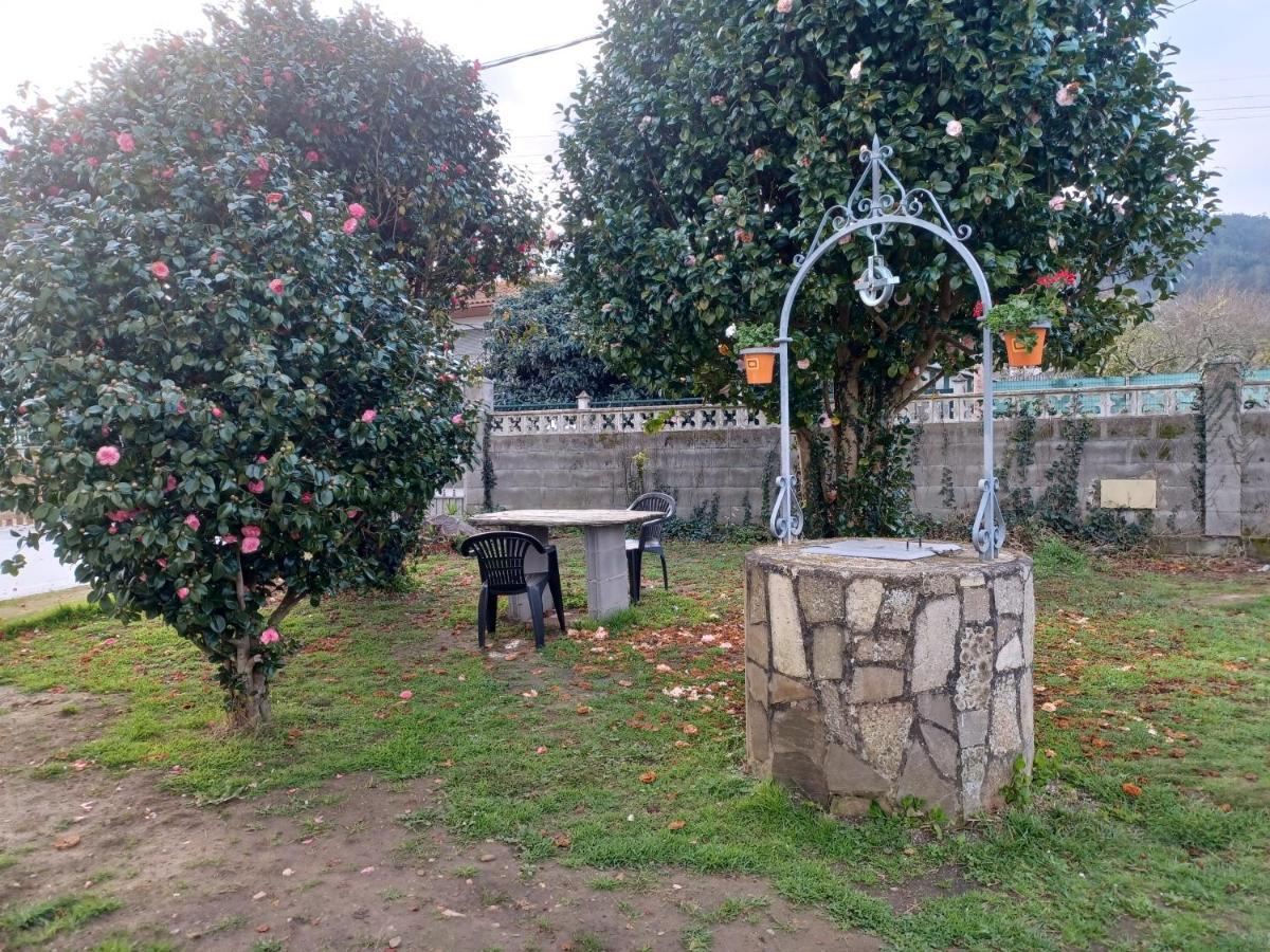 Acogedora Casa De Campo Neda Exterior foto